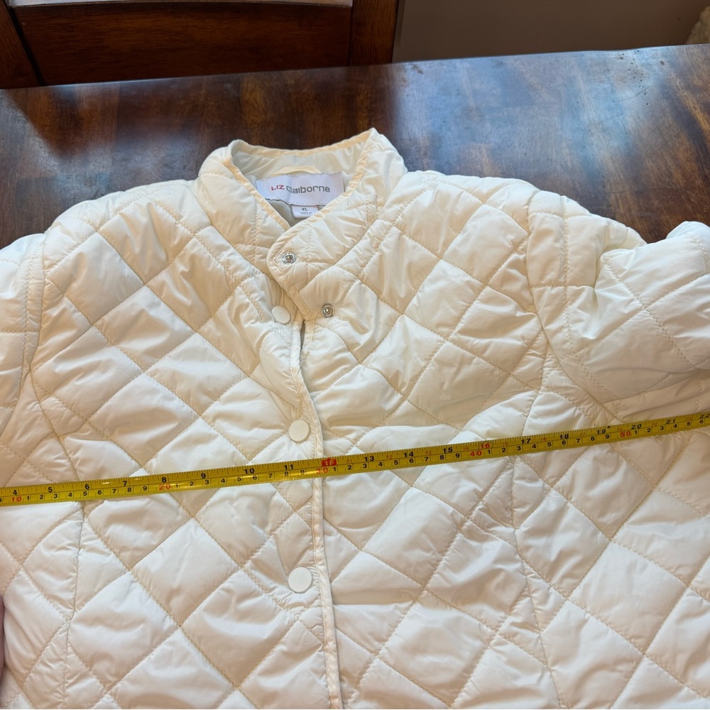 Liz Claiborne White Cream Quilted Puffer Jacket - Picture 8 of 12